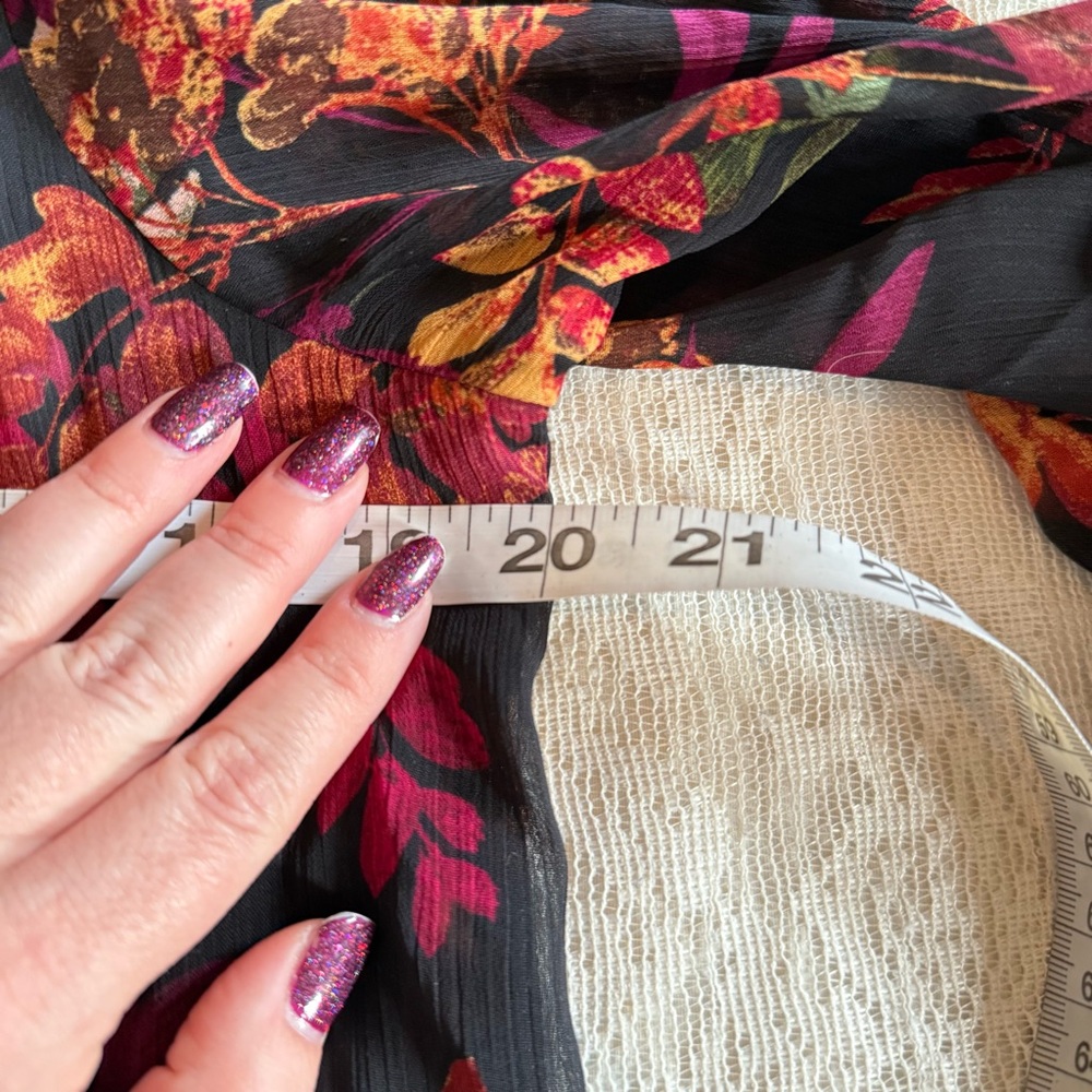 Madison Tara Serena mock neck floral mini long sleeve dress - Picture 5 of 10